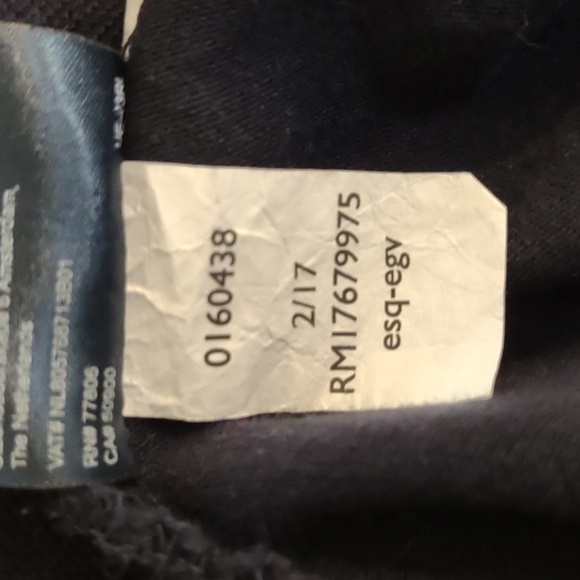 Tommy Hilfiger Short Sleeve white tipping on the collar and side vents - Picture 7 of 7